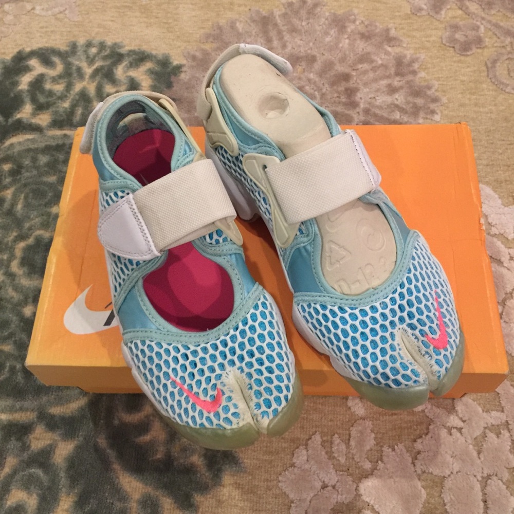 Vintage Nike sneakers size 7